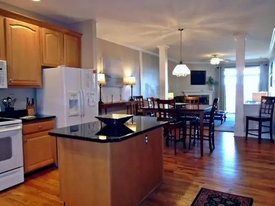 VCI - Klonteska Condominiums #A6 - Mutfak