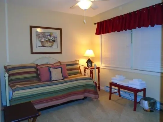 VCI - Lakeledge Hideaway - Oda