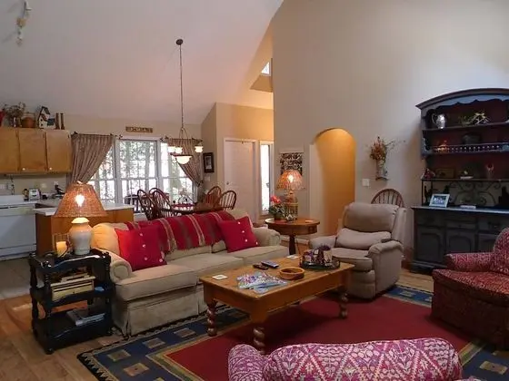 VCI - Lakeledge Hideaway - Öne Çıkan Resim