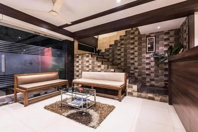 Hotel Veer Residency - Lobi