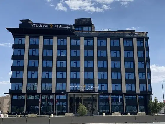 Velar Inn Hotel - 1