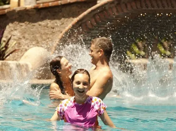 Velas Vallarta Suites Resort All Inclusive - Havuz