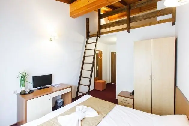 Velia Guesthouse - Oda