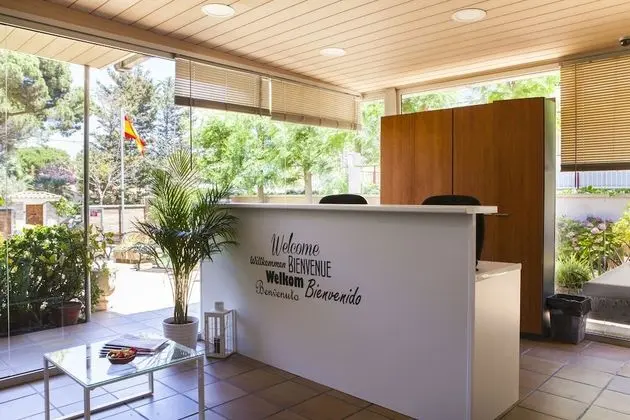 Velor Apartments - Lobi