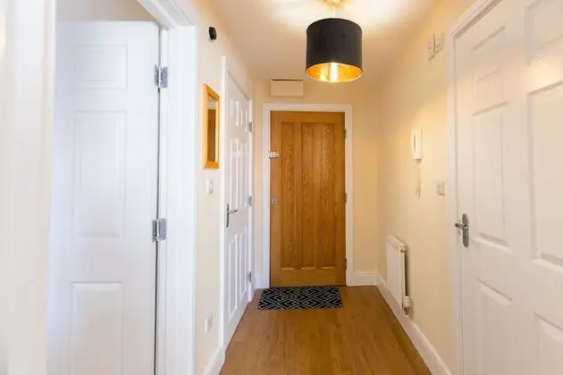 Velvet 1-bedroom Penthouse, Clockhouse, Hoddesdon - İç Mekan