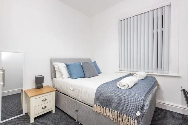 Velvet Coaster Apartments - Oda