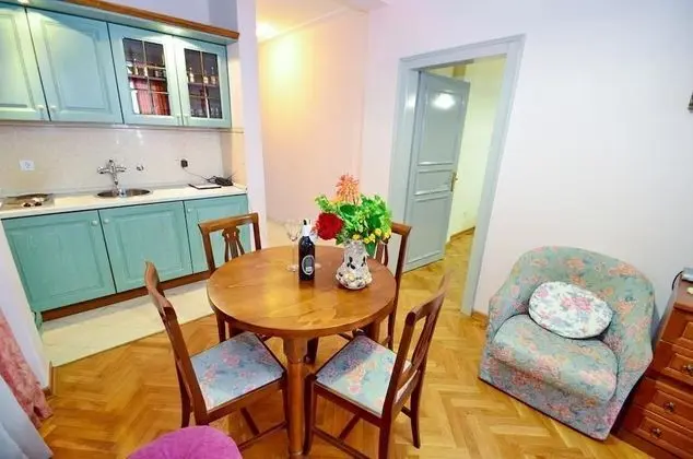 Villa Velzon Guesthouse - Mutfak