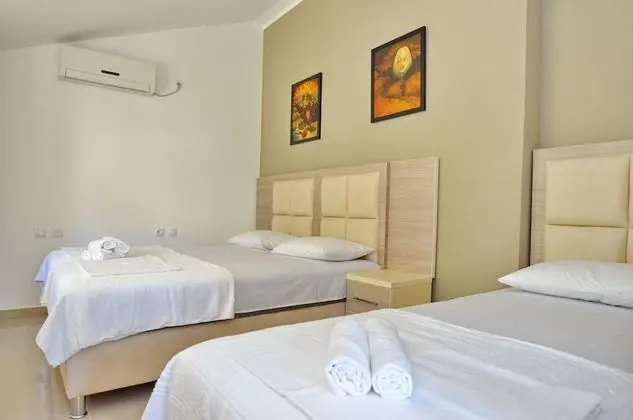 Villa Velzon Guesthouse - Oda