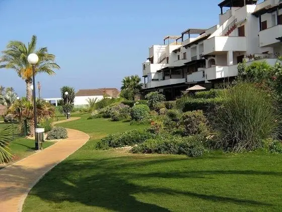 VenAVera E21B - 1 Bedroom/1Bath Beachfront WIFI