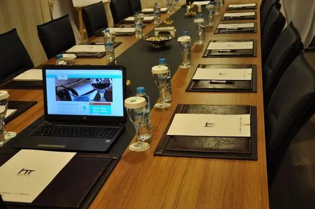 Hotel Venera - İş / Konferans