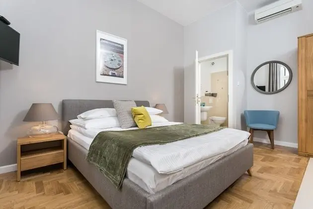 Venetian House Market Square Aparthotel - Oda