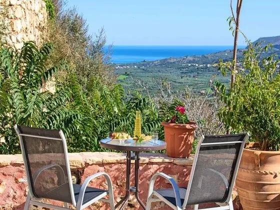 Venetian Mansion, 2 Separate Houses, Heated Pool in Kastellos, North-west Coast - Dış Mekan