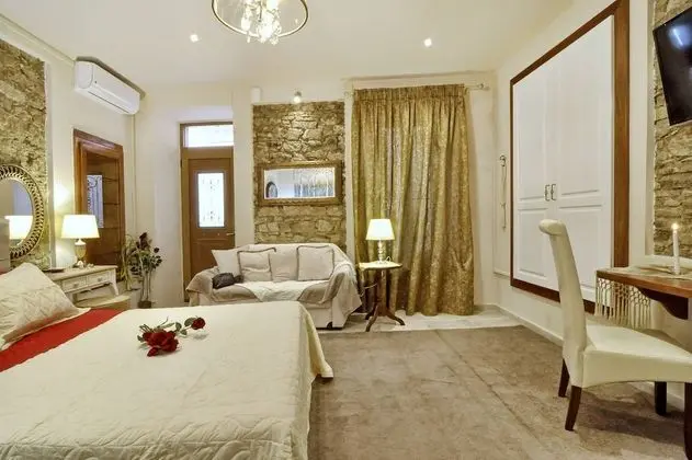 Venetian Suites Metropolis by Konnect, Old Corfu Town - Oda