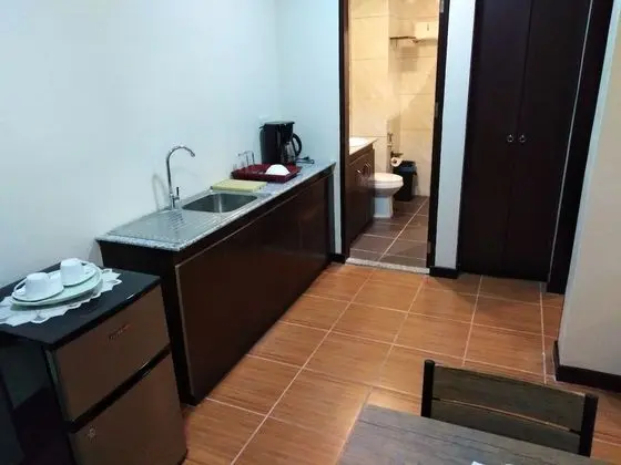 Venezia Suites Hotel Iloilo - Mutfak