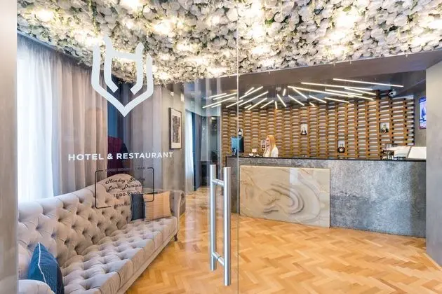 Venis Boutique Hotel - Lobi