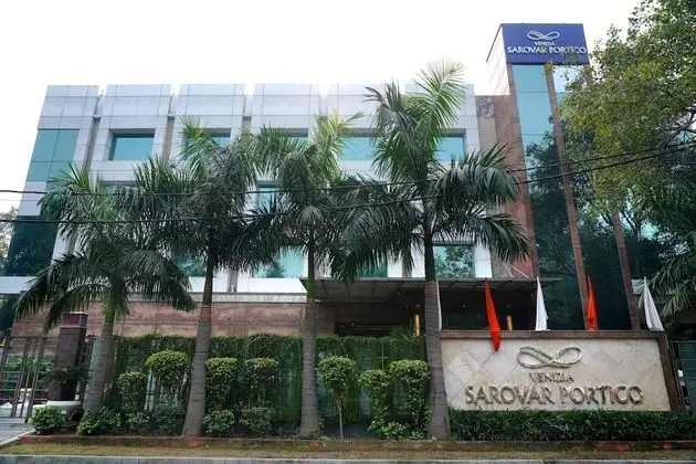 Venizia Sarovar Portico Delhi - Dış Mekan
