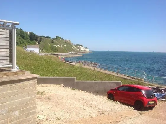 Ventnor Holiday Villas