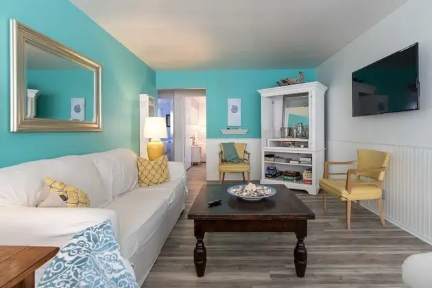 Ventura Beach Cottage - Lobi