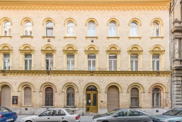 Venus Apartments - Almassy Park - Dış Mekan