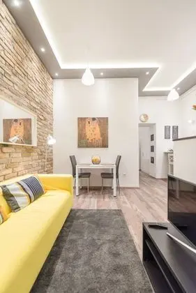 Venus Apartments - Almassy Park - İç Mekan