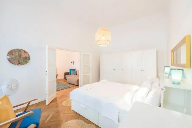 Venus Apartments - Liberty Square - Oda