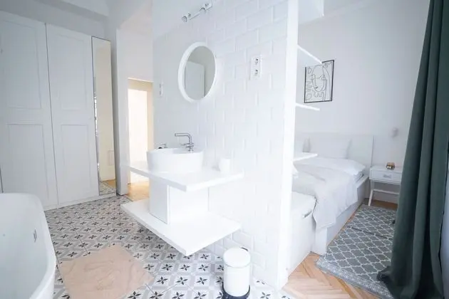 Venus Apartments at Paulay Ede Street II - Öne Çıkan Resim