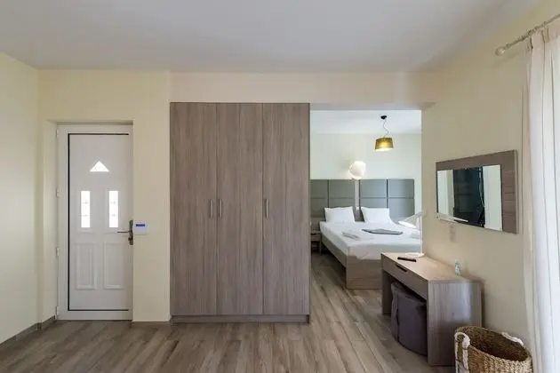 Venus Villa with Private Pool, 2min to the Beach - Lobi