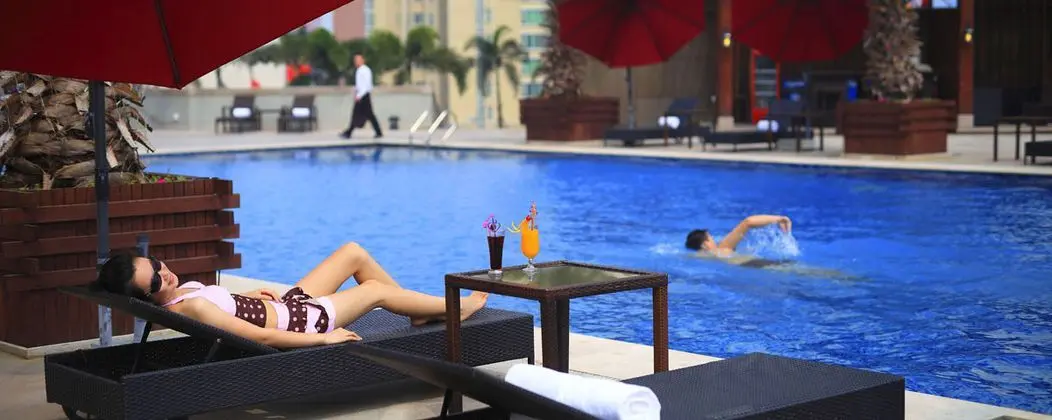 Venus Royal Hotel Shenzhen - Havuz