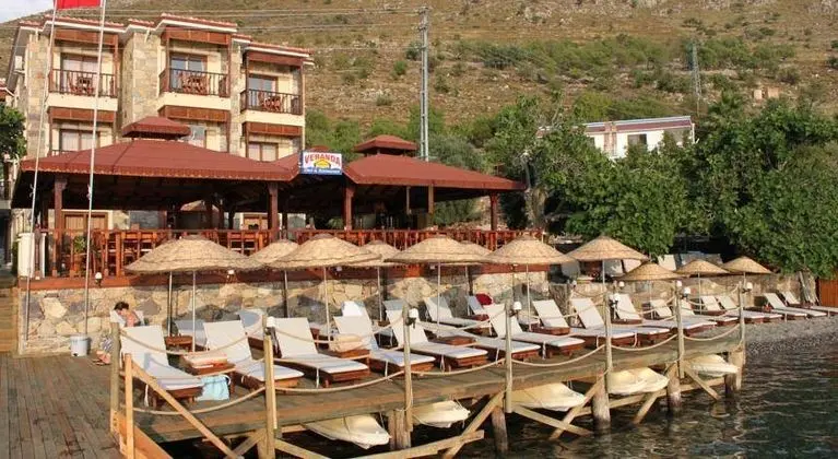 Veranda Hotel