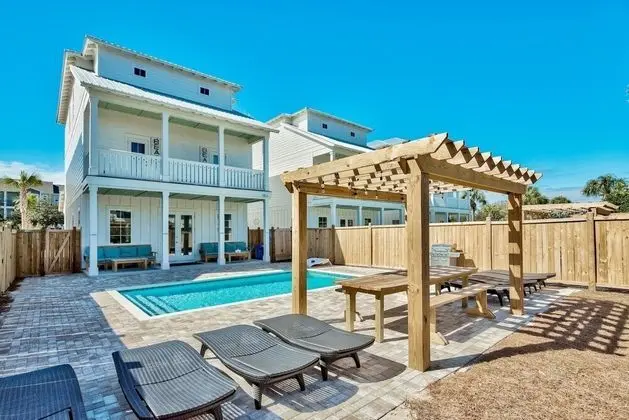 Verano Palace Heated Pool Game Room Weddings