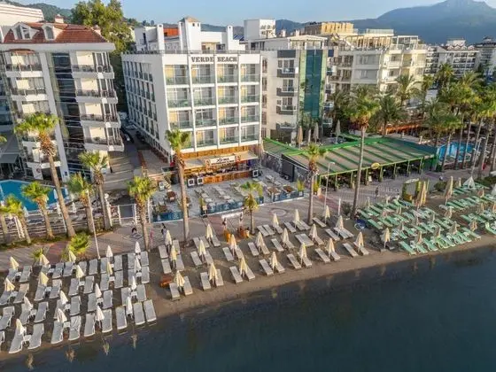 Verde Beach Hotel