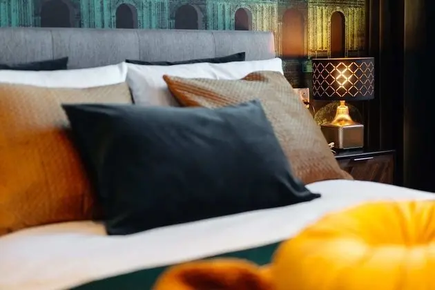 Veronese Apartment by Loft Affair