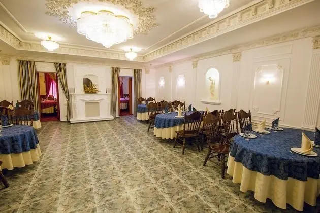 Versal Hotel Complex - Yerinde Yemek