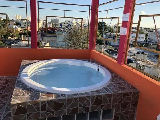 Hotel Versalles Suites - Havuz