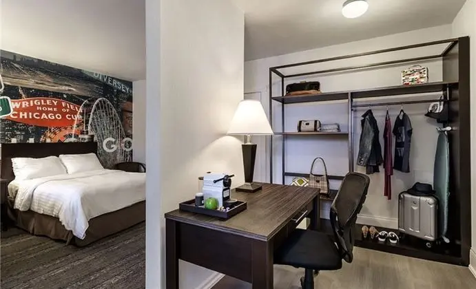 Hotel Versey Days Inn by Wyndham Chicago - Oda