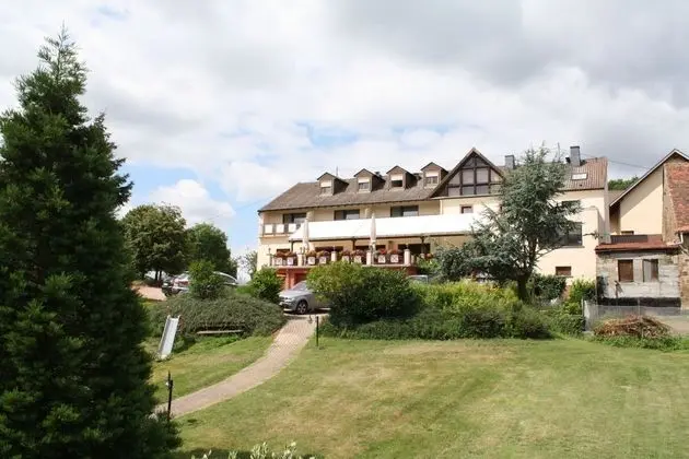 Verwöhnhotel Bastenhaus - 1