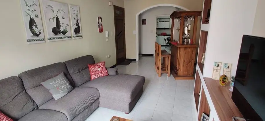Very Bright Well Kept Apartment - Oda Düzeni