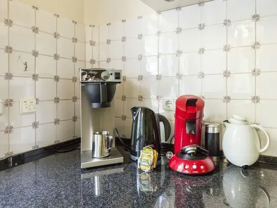 Very Centrally and Peacefully Located, Cosy and Comfortable Group Accomodation - Genel
