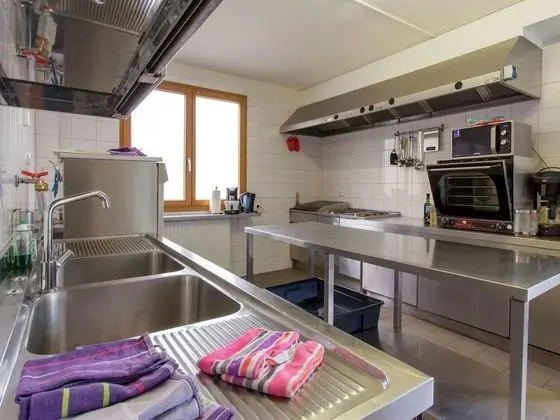Very Luxury Group Holiday Home Near the Old Town of Monschau - Mutfak