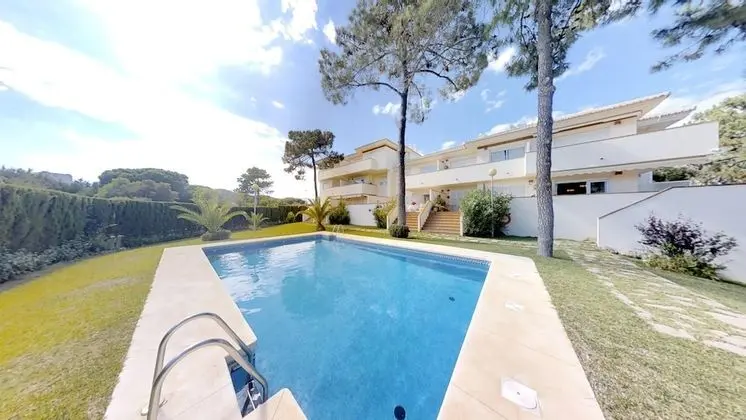 Very Nice Family Apartment, Close To Pool - Havuz