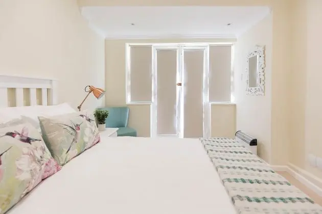 Vesper Apartments - Oda