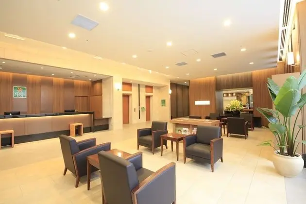 Vessel Inn Sapporo Nakajima Park - Lobi