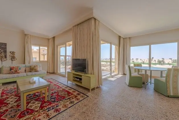 Vesta - Luxury APT II - 2BR - Golf