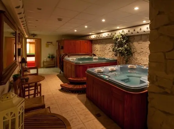 Hotel Vestmannaeyjar - Havuz