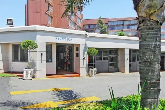 VETHO 1 APARTMENTS OR TAMBO AIRPORT - Dış Mekan