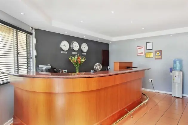VETHO 1 APARTMENTS OR TAMBO AIRPORT - Lobi