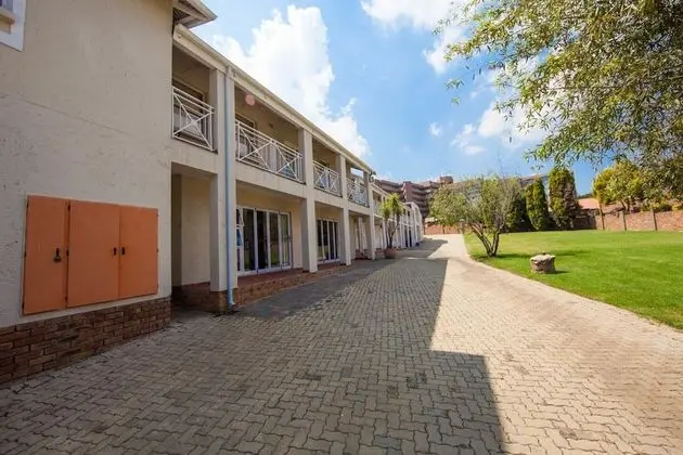 Vetho 2 Apartments OR Tambo Airport - Dış Mekan