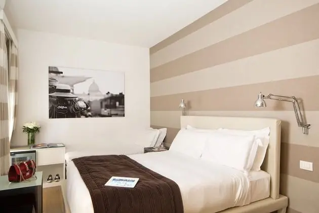 Via Del Corso Home - Öne Çıkan Resim