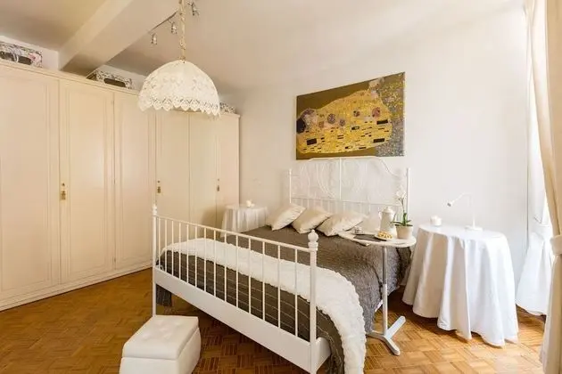 Via Laurina 40 Apartment