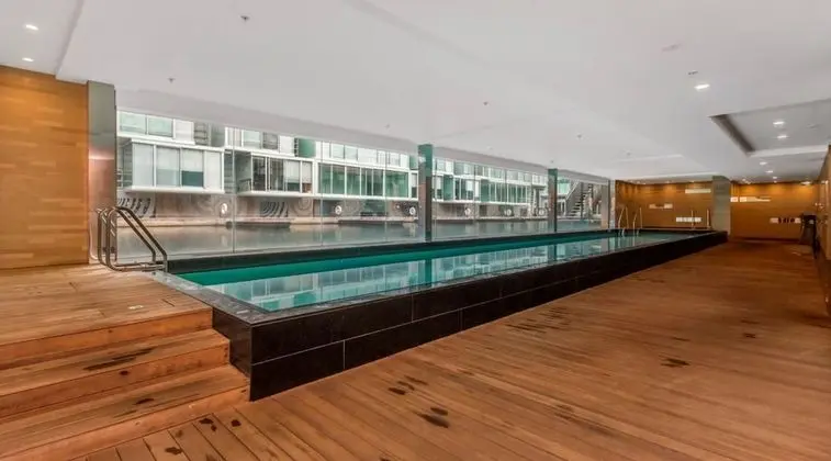 Viaduct Marina Executive -Parking & Pool - Havuz